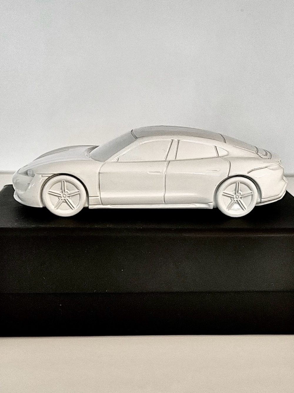 Official Porsche Taycan 1:43 Dealer Edition Diecast Model Car White